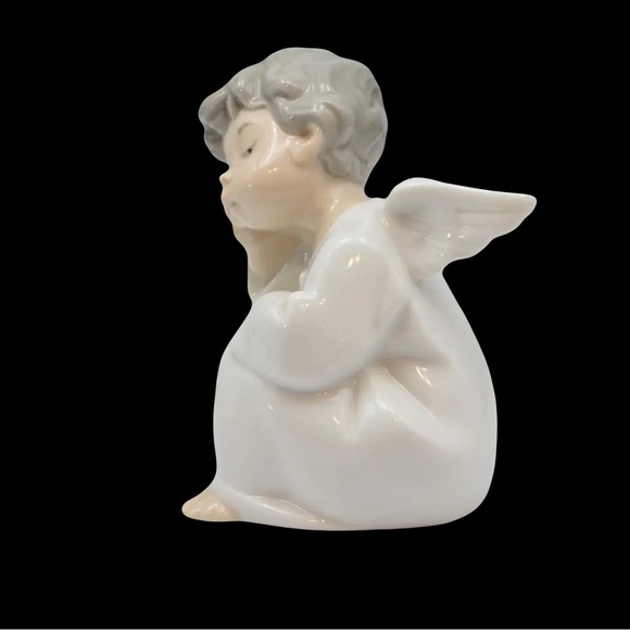 Lladro #4530 Setting Angel Thinking - Picture 5 of 8